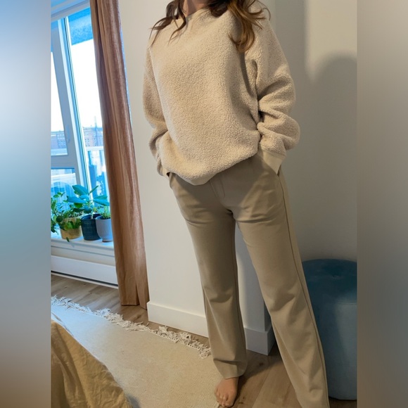 Loose comfortable trouser - Picture 3 of 7